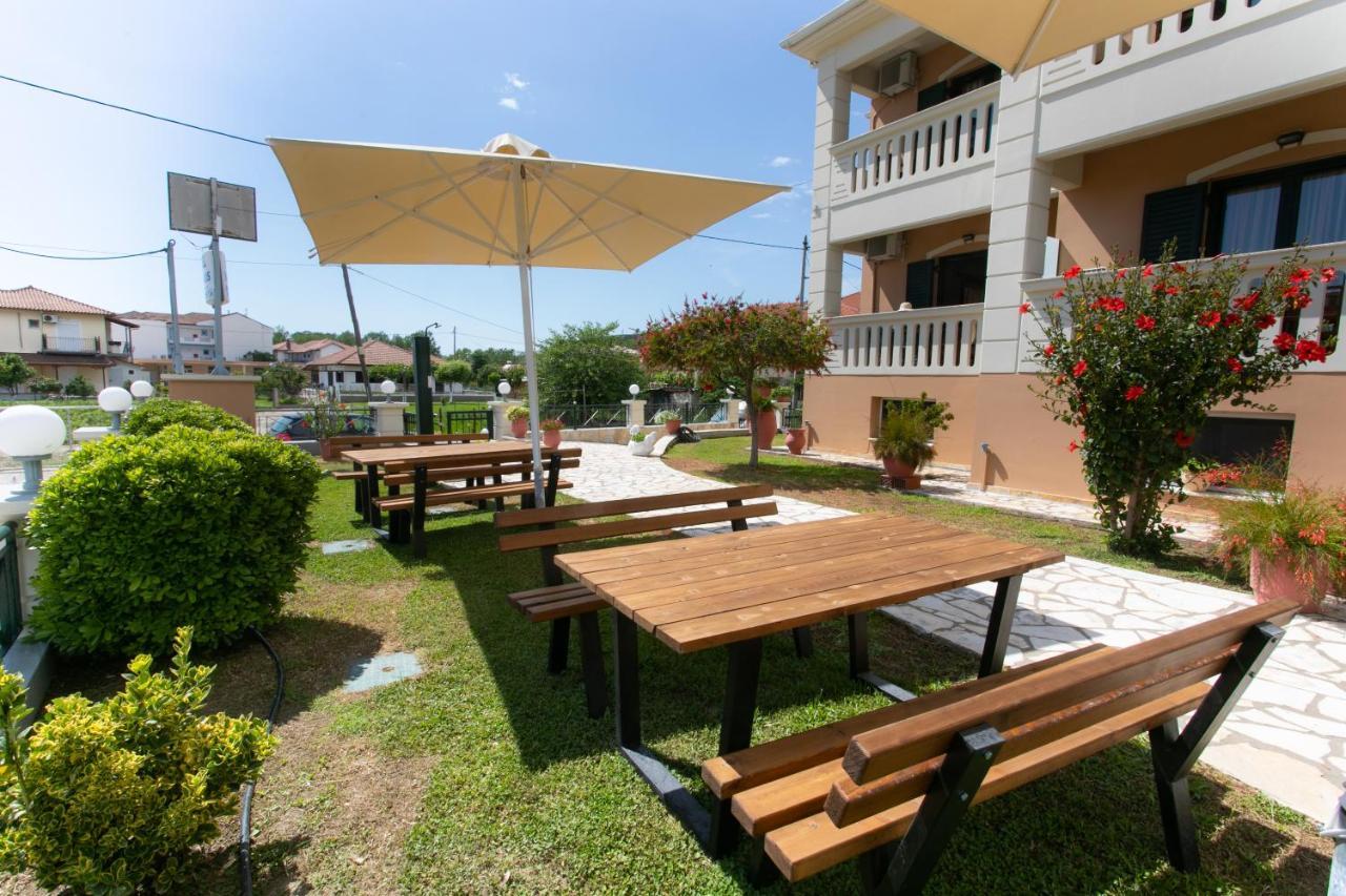 Lady Elena Hotel Амудия Екстериор снимка