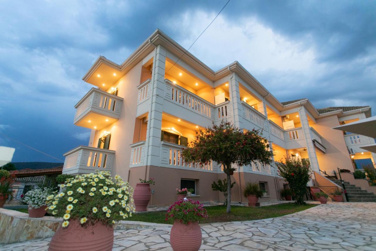Lady Elena Hotel Амудия Екстериор снимка