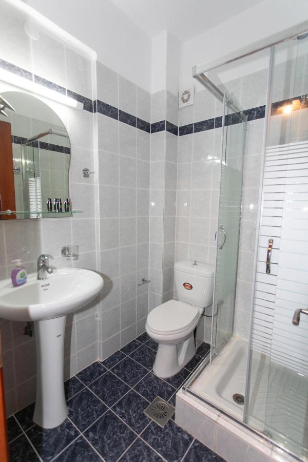 Lady Elena Hotel Амудия Екстериор снимка